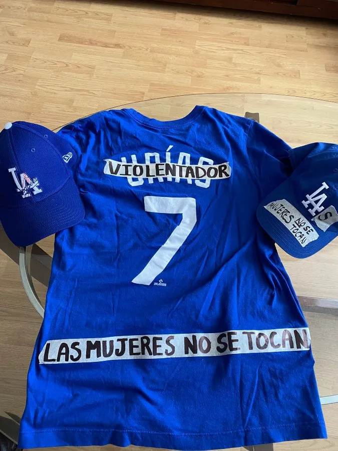 Afición de los Dodgers manda mensaje a Julio Urías