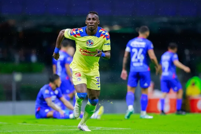 Quiñones podría hacer dupla con Santiago