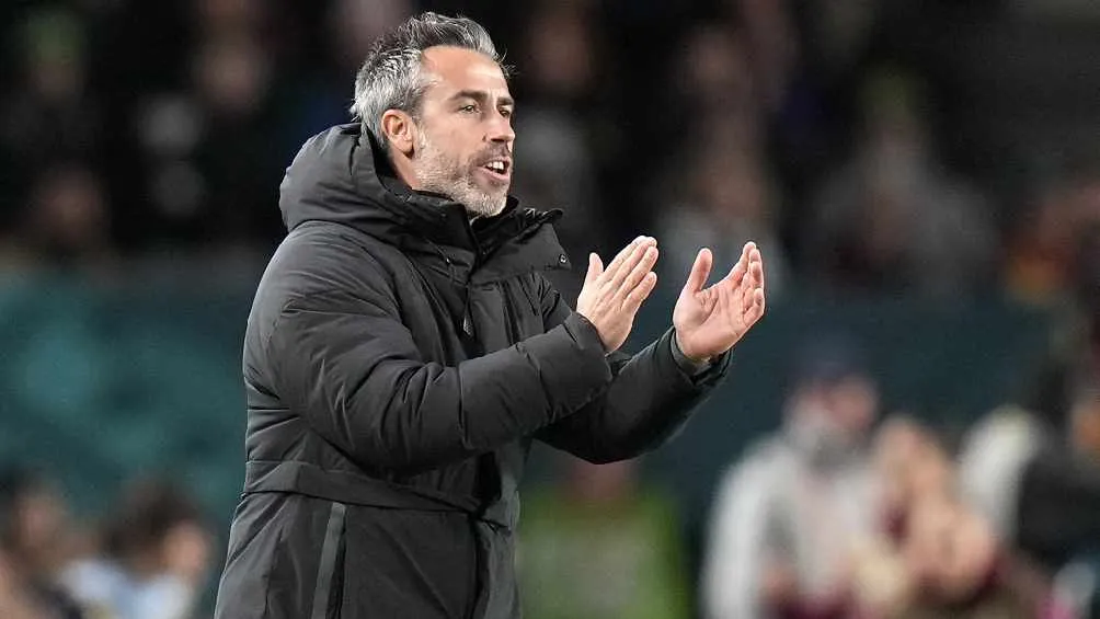 AP Vilda molesto con su destitución