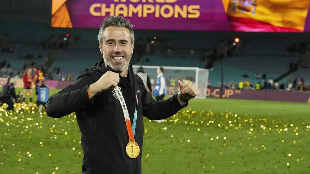 AP El DT asegura haber sido renovado