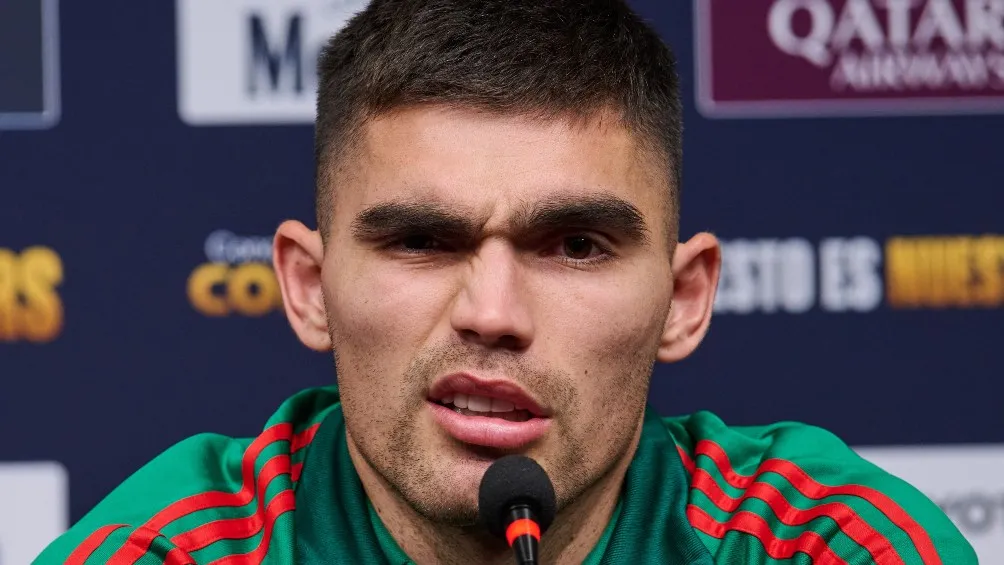 Johan Vásquez apoya a Jaime Lozano