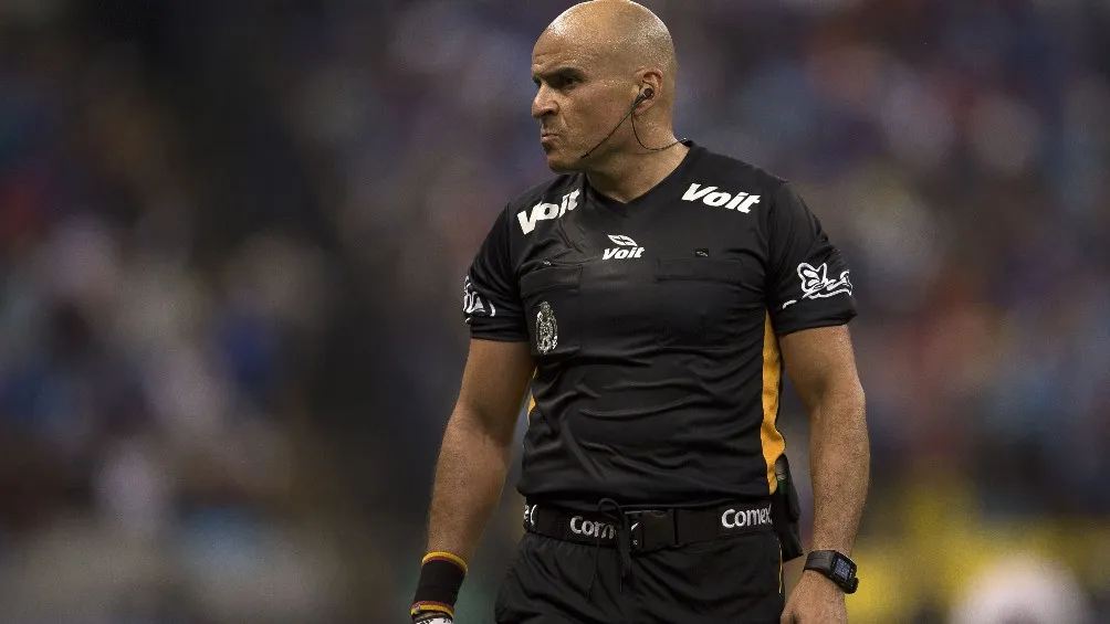 Paco Chacón es una leyenda del arbitraje mexicano