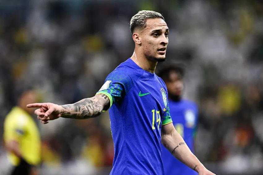 Antony, acusado de violencia física por su exnovia