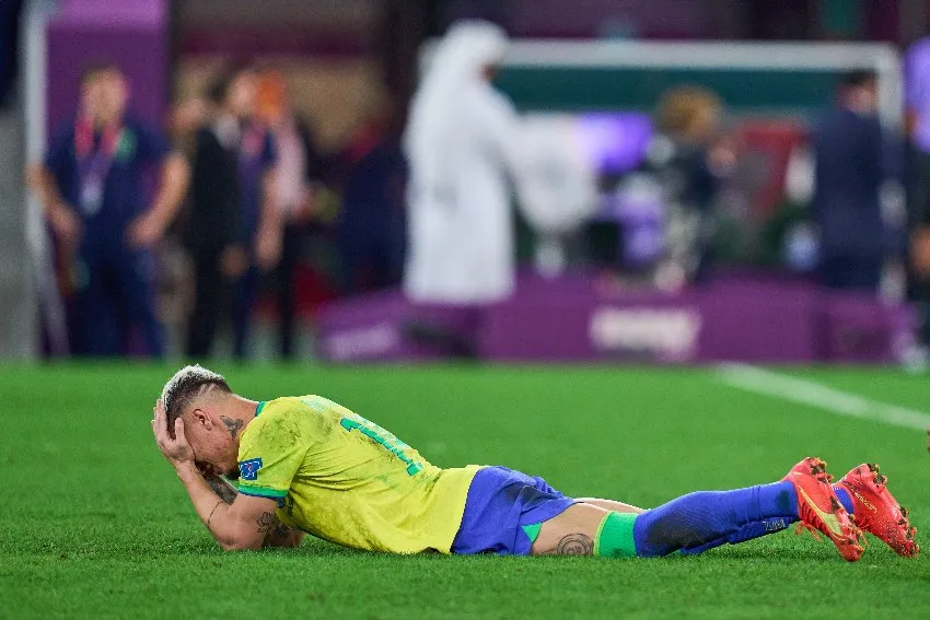 Antony, acusado de violencia física por su exnovia