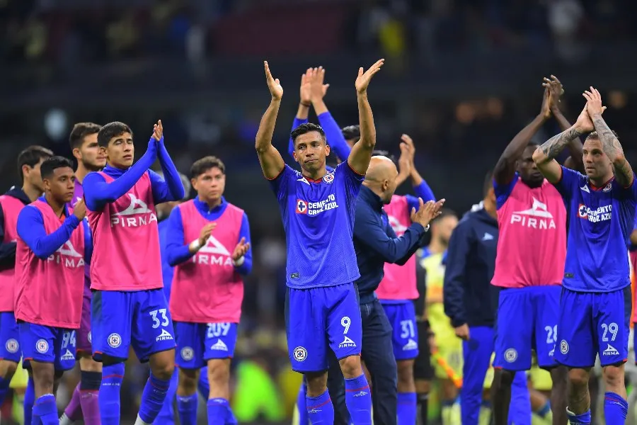 Cruz Azul solo tiene a Sepúlveda y Cambindo