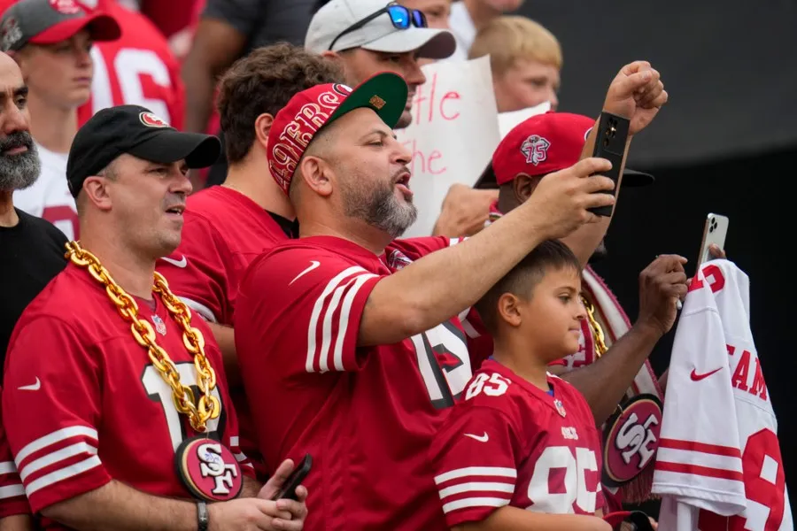 AP Afición de 49ers en San Francisco