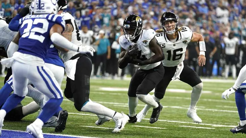 AP Los Jaguars remontaron en Indy