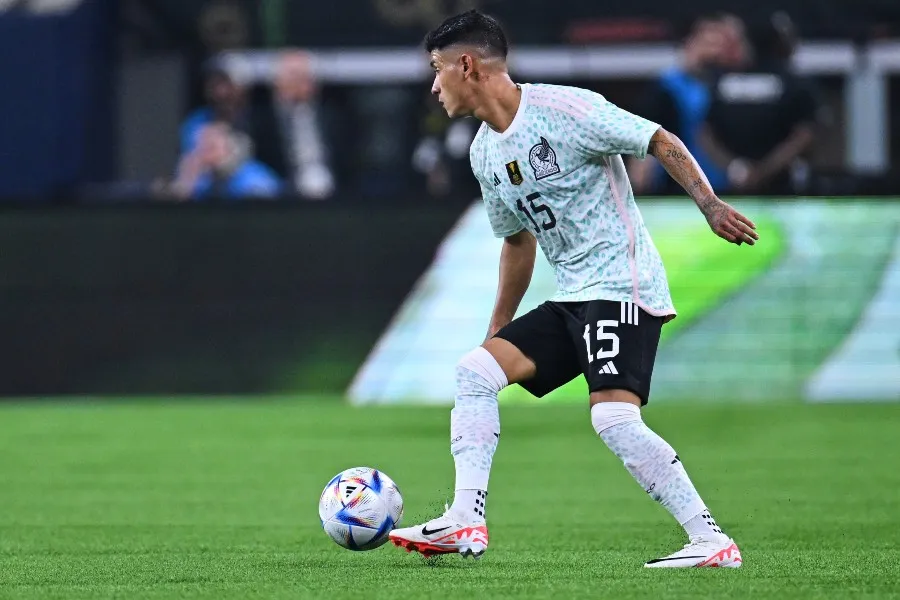 Uriel Antuna con el Tri