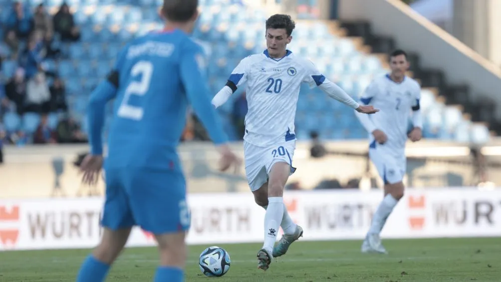 Imágenes del Bosnia vs Islandia