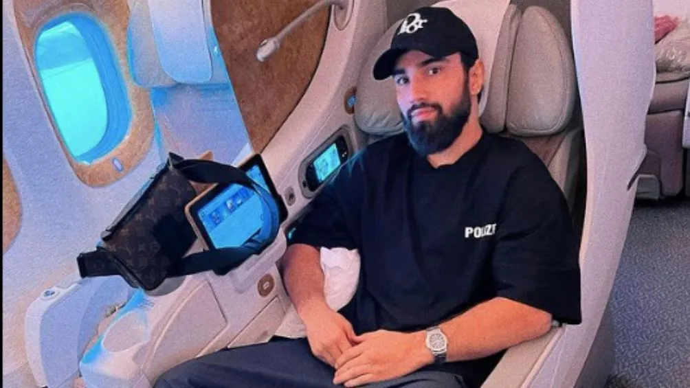 Khusein Askhabov durante un vuelo