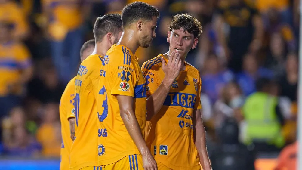 MEXSPORT El equipo felino busca deshacerse del jugador chileno por su alto salario