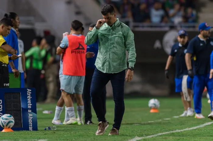 Ismael Rescalvo y Mazatlán empataron contra Cruz Azul