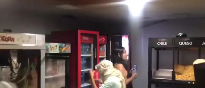 CAPTURA DE PANTALLA El personal del lugar no pudo hacer nada