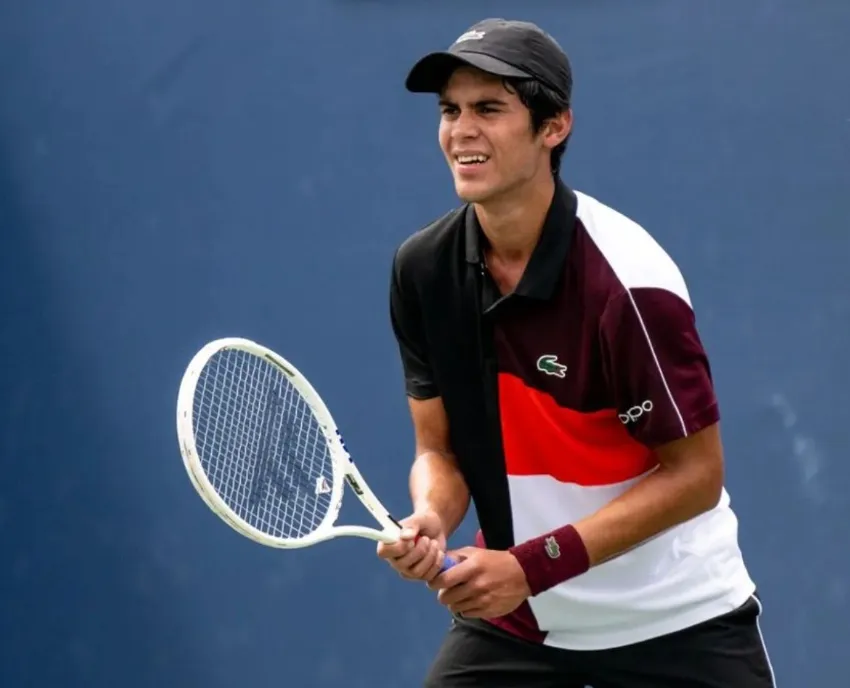 Rodrigo Pacheco ganó ante Fajing Sun en la Copa Davis por abandono