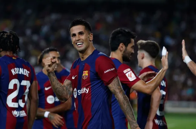 Joao Cancelo llegó al Barcelona esta temporada