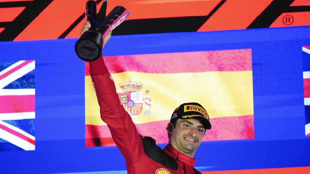 Carlos Sainz terminó con el dominio de Red Bull