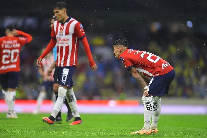 Chivas perdió el Clásico ante América 4-1