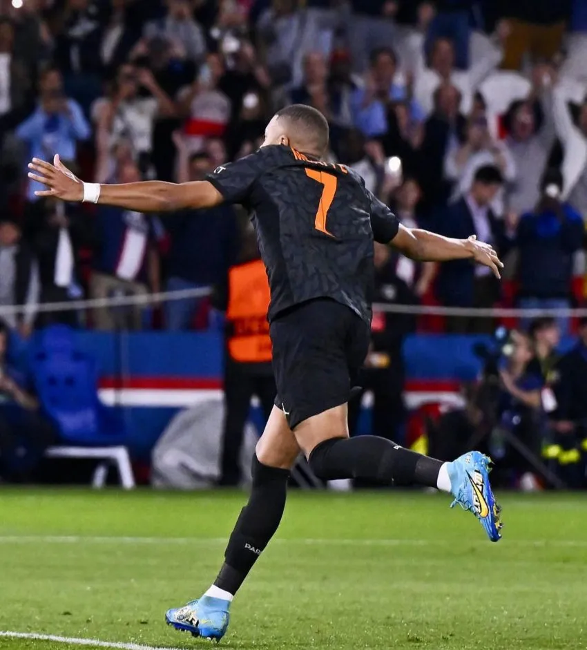 Gol de Kylian en el partido