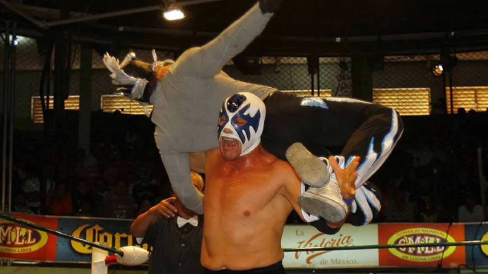 Atlantis durante una función de lucha libre