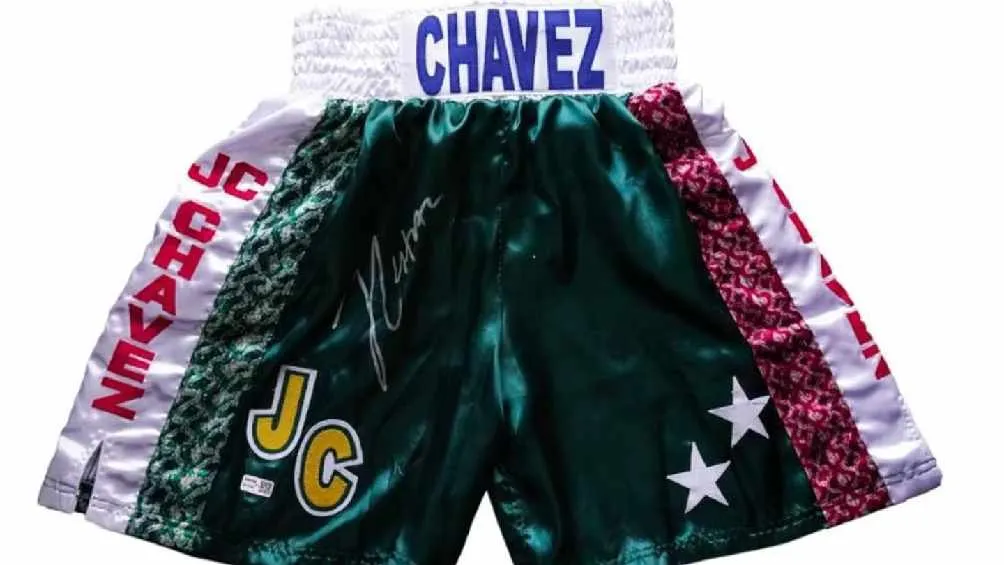 Venden los shorts del mexicano