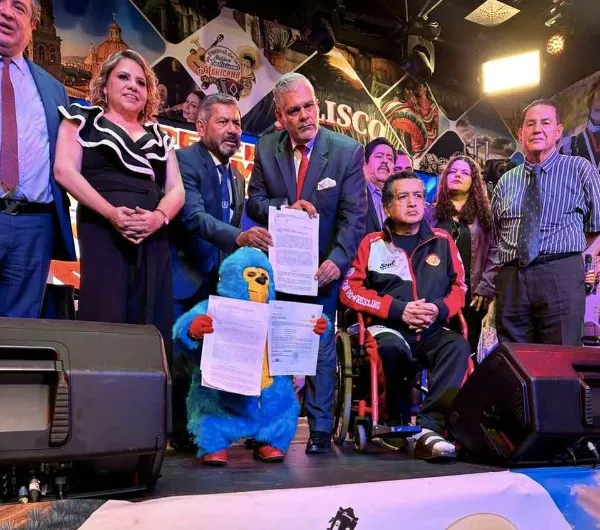 JAVIER GARCÍA Ke Monito denunció a CMLL