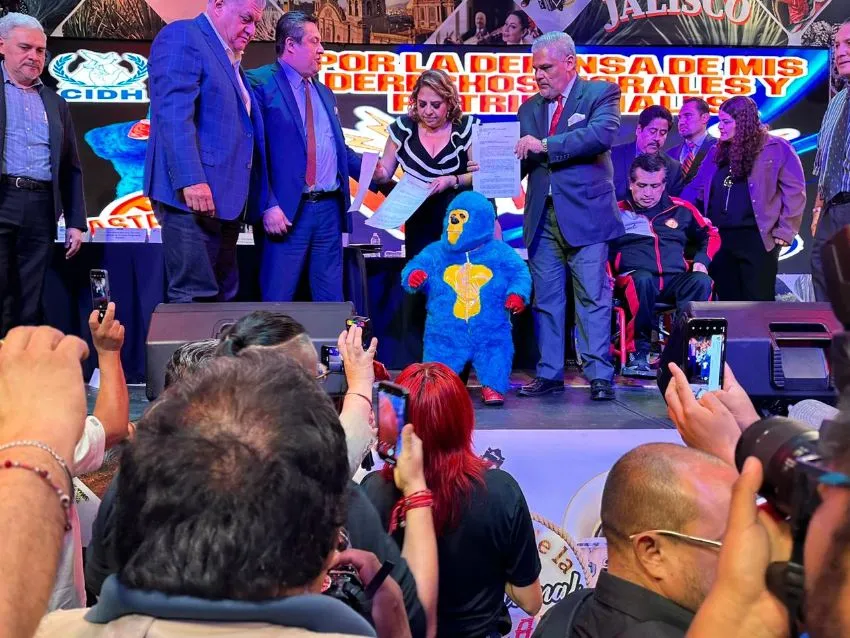 Ke Monito presentó su denuncia contra CMLL