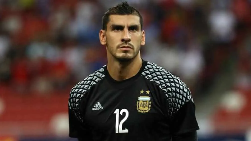 TWITTER @PatonGuzman El portero recordó su tiempo en argentina