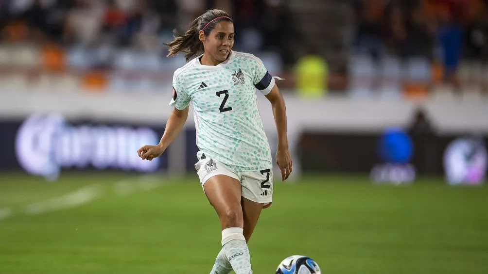 Kenti Robles durante el partido en el HIdalgo