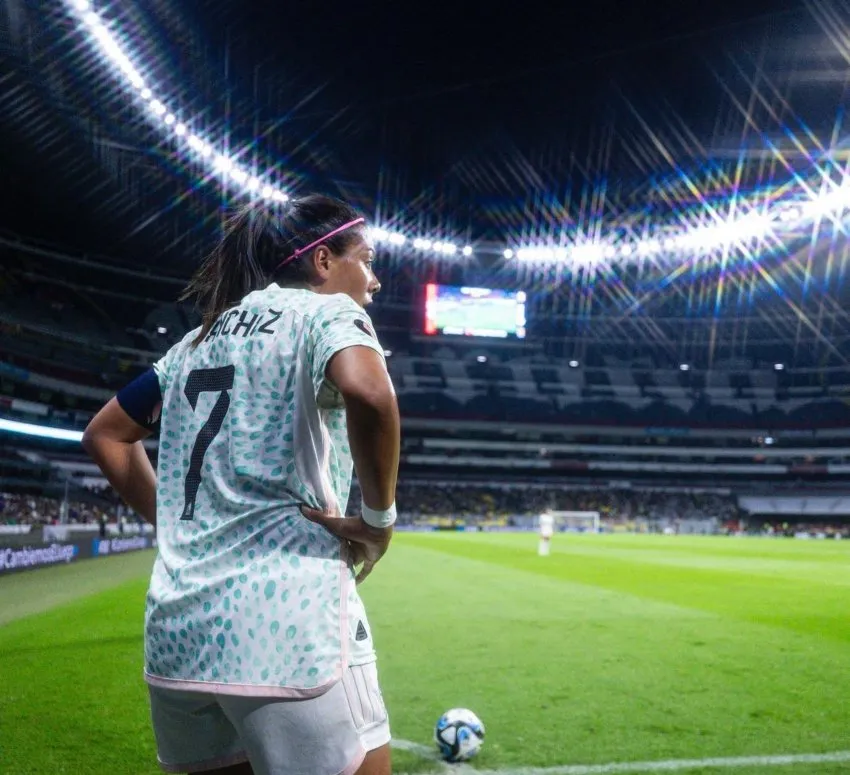 María Sánchez en juego con el Tri