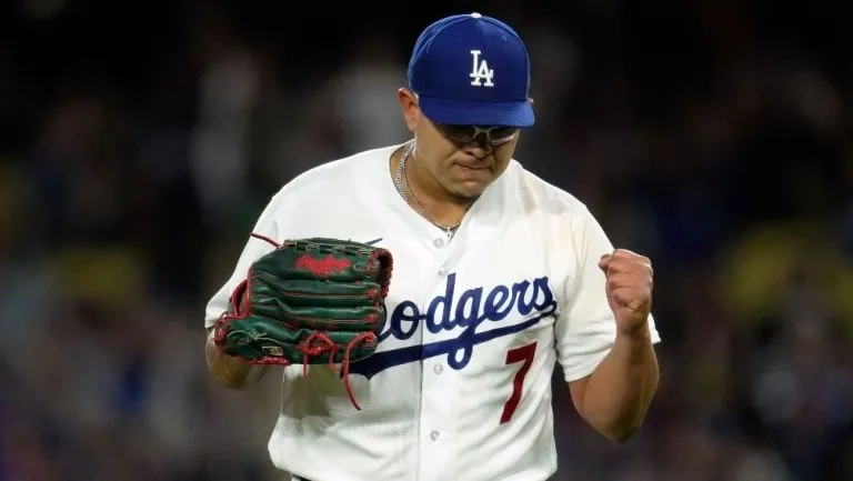 AP Julio Urías está siendo investigado por presunta violencia doméstica