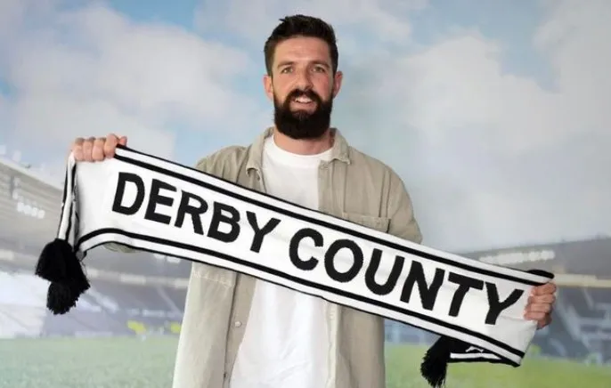 @joshuavickers Joshua Vickers, portero del Derby County