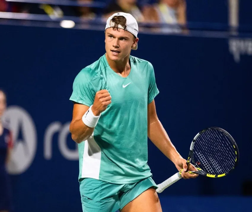 INSTAGRAM: @holgerrune Rune festejando punto