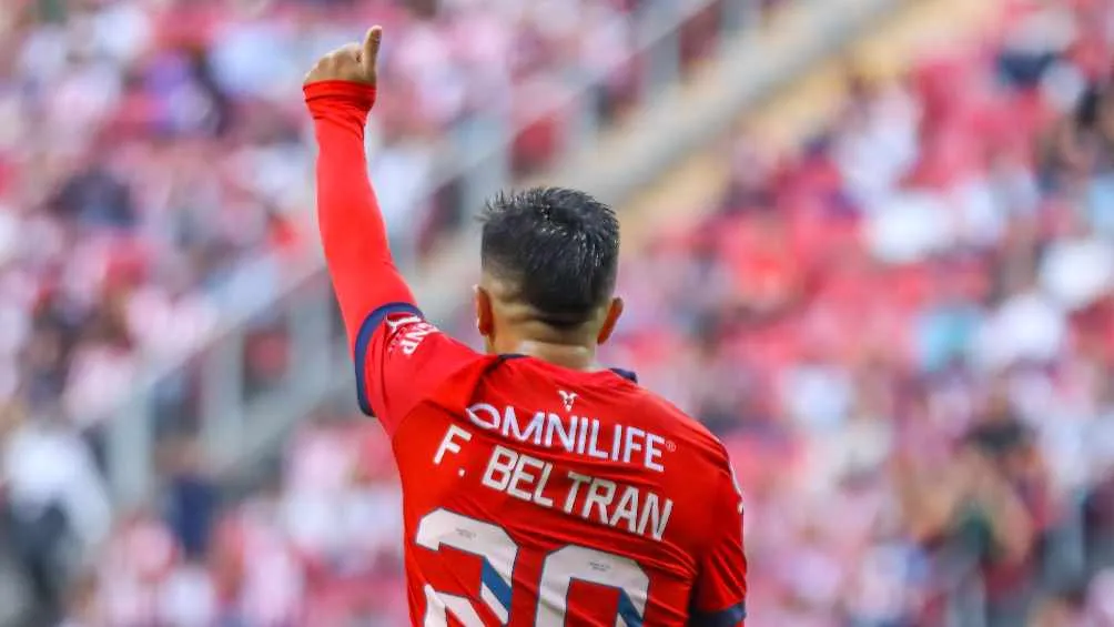 El volante defendió a su compañero