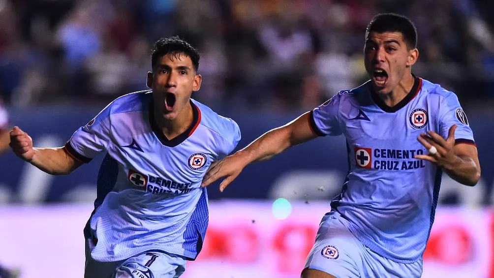 Cruz Azul ganó en los minutos finales