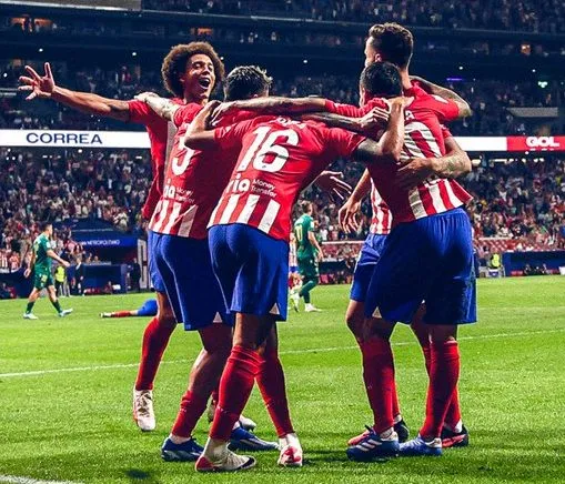 Twitter @Atleti Atlético remontó en casa al Cádiz