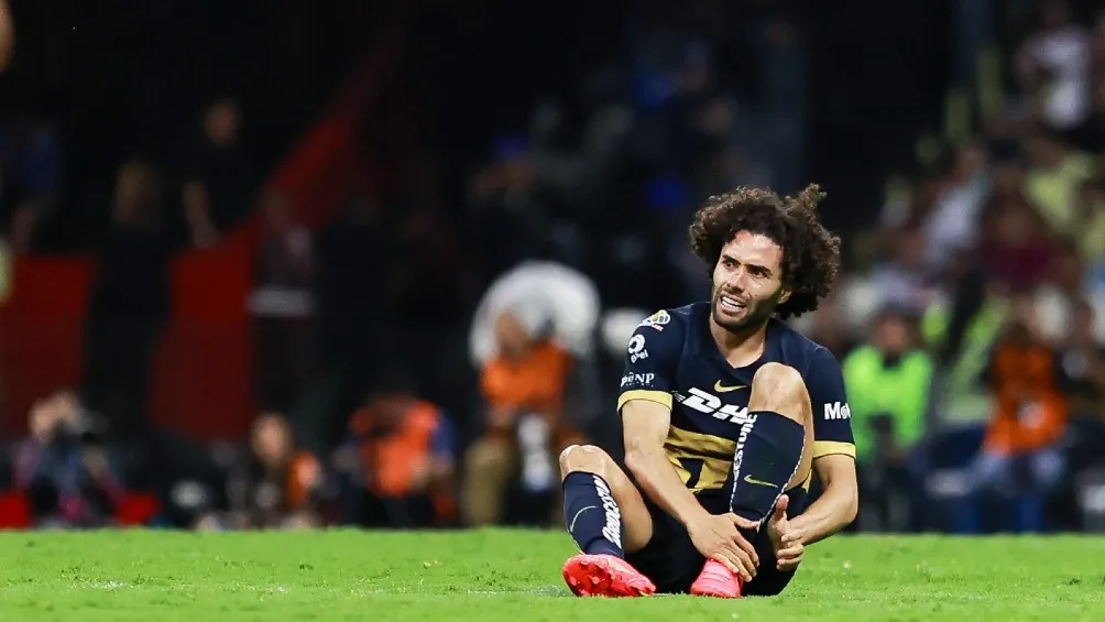 Chino Huerta se perderá el próximo partido por acumlación de tarjetas