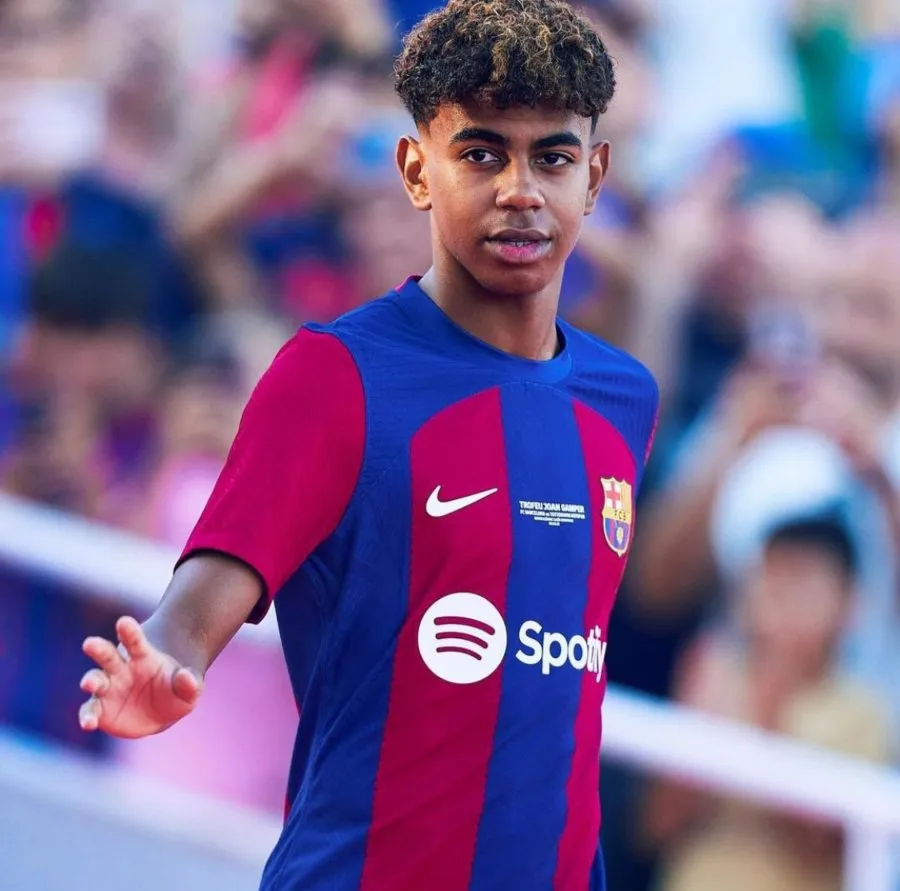 Lamine Yamal, jugador de 16 años del Barcelona