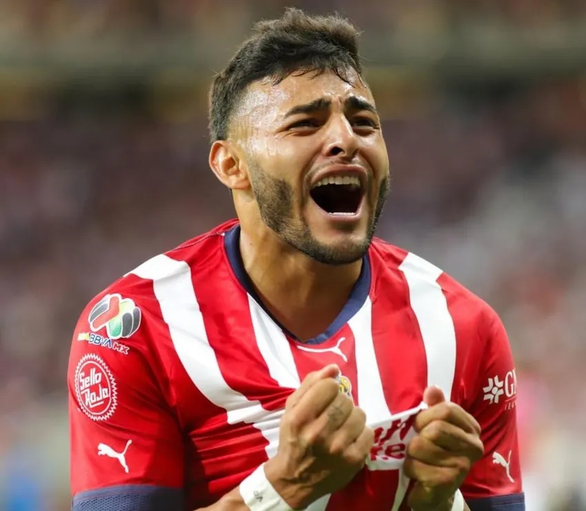 Vega rompió el reglamento interno del club