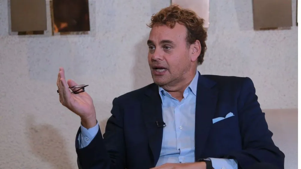 Faitelson adelantó la bioserie de José Ramón