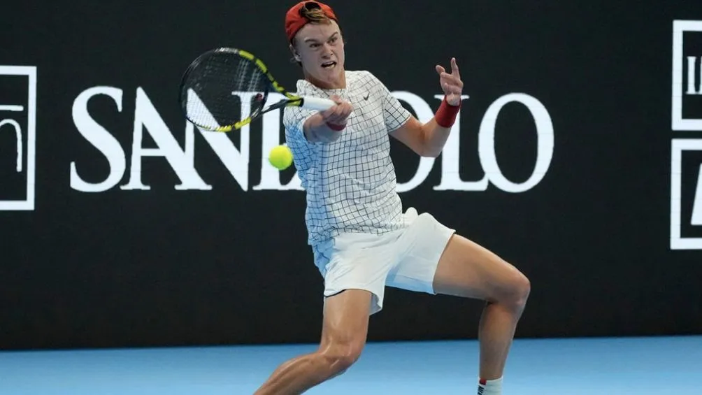 Rune durante un partido en un Grand Slam