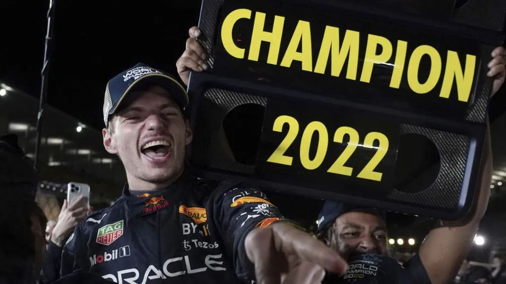 Verstappen celebrando su bicampeonato