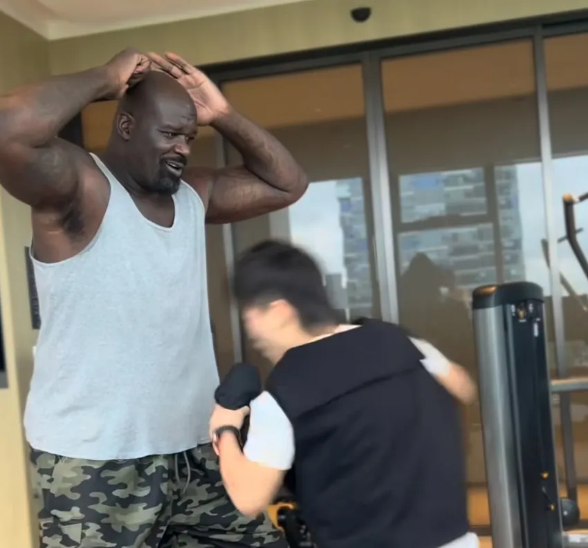 Weili conoció a O'Neal en un gimnasio de los Estados Unidos