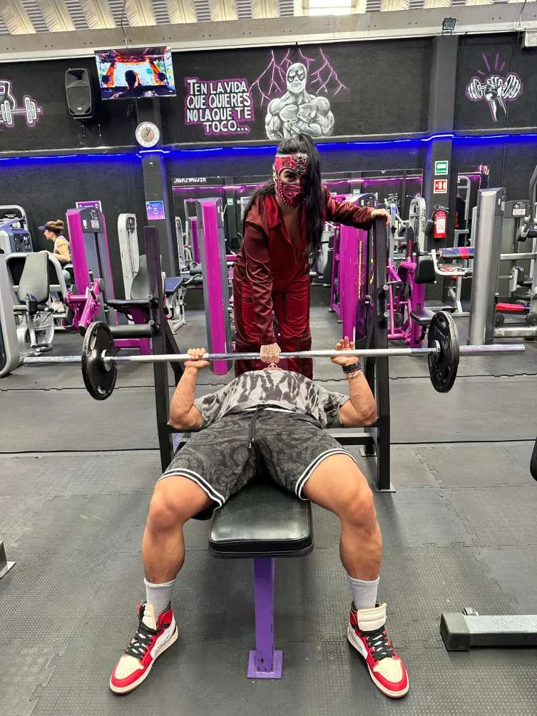 Lady Shani y su pareja Diego Cruz en entrenamiento