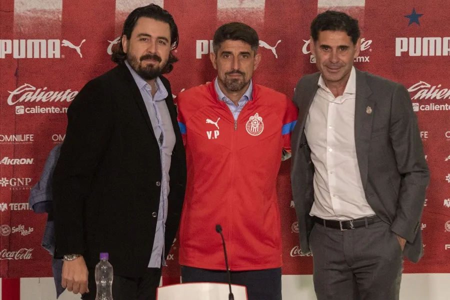 MEXSPORT Presentación de Veljko Paunovic en Chivas