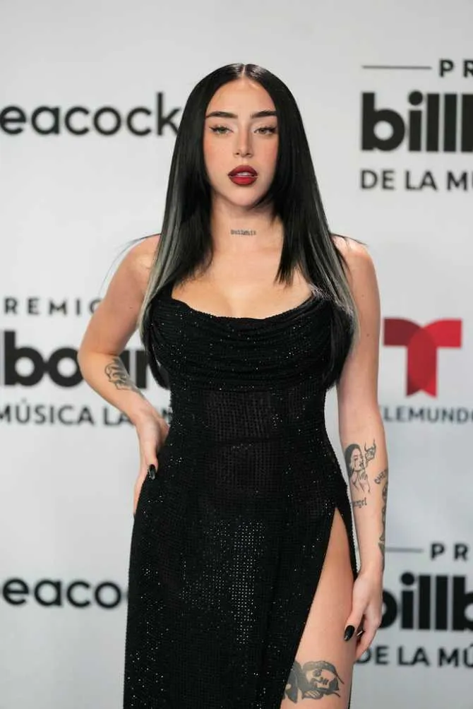 AP La cantante argentina en su llegada a los Premios Billboard de Música Latina