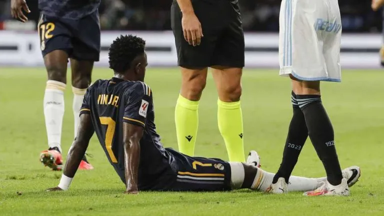 Vini jugando con el Real Madrid