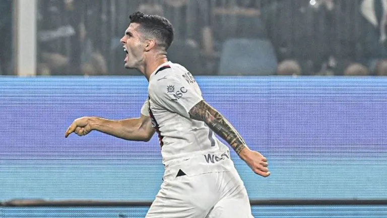 Pulisic celebrando su gol
