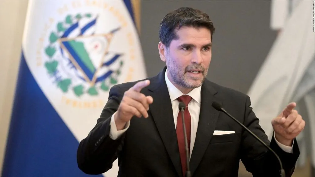 Verasteguí durante un evento público