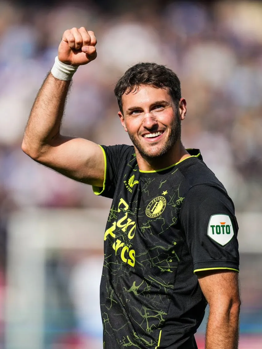 Santi Giménez no le cierra las puertas a ningún equipo de la Liga MX