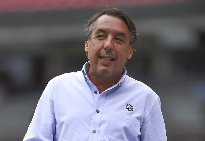 Emilio Azcárraga en un partido del América